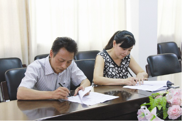 全城瞩目！万秀城·紫郡正式签约人民小学，成就十堰唯一双学区教育大盘