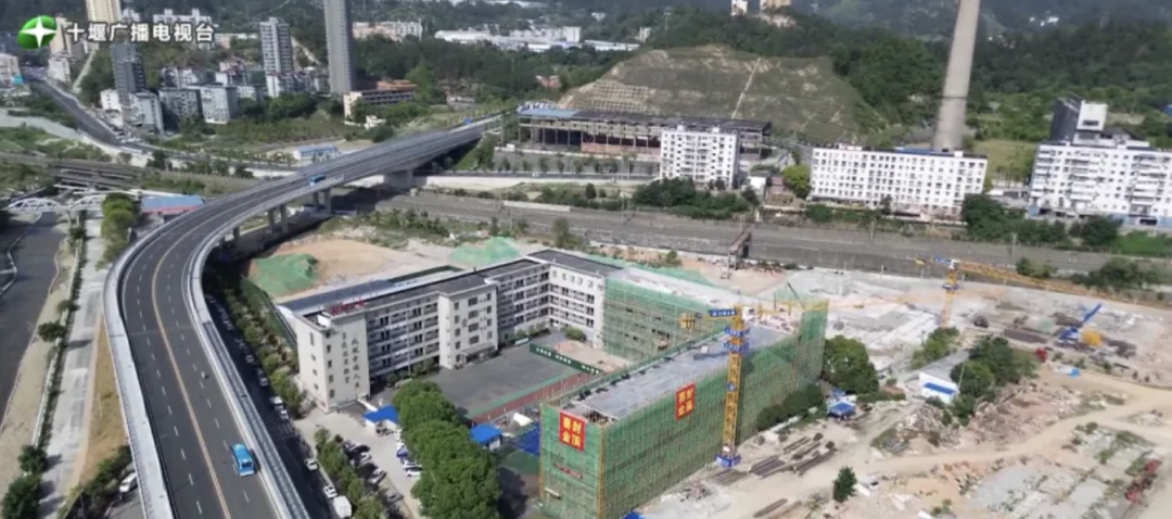 十堰三堰主城教育利好 | 市实验中学扩建封顶 和瑞·雲著坐享全龄教育矩阵