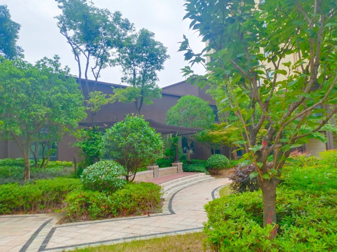 十堰秋日诗意生活：东正棕榈泉实景现房清盘特惠