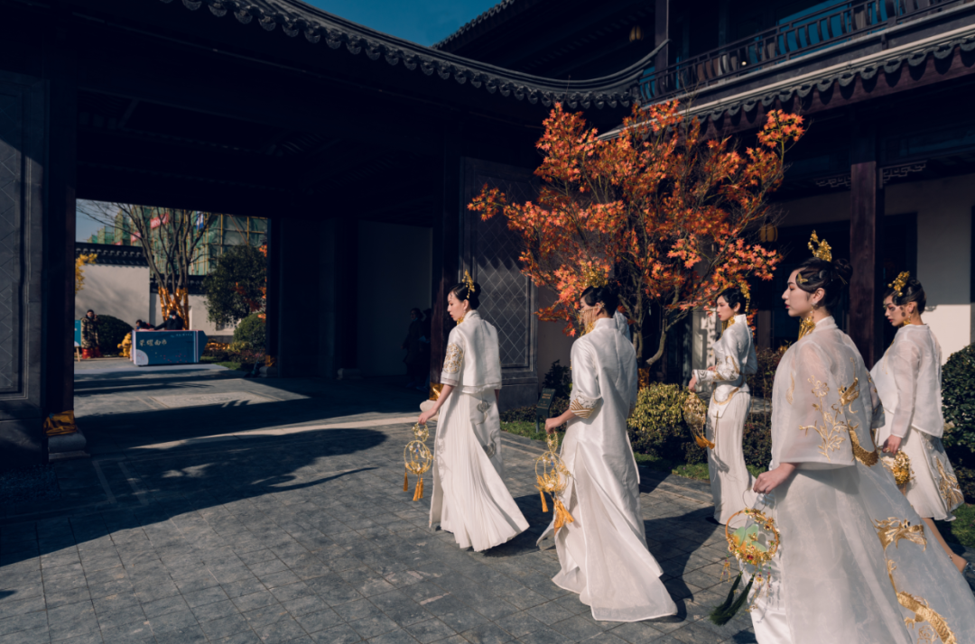 十堰绿城·明月观澜即将开盘：138-196㎡中式叠院，珍藏汉江一线江景
